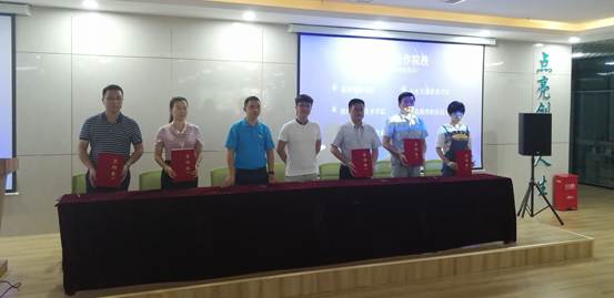 56ad9b38f9eba825e6b52f5be9ad703